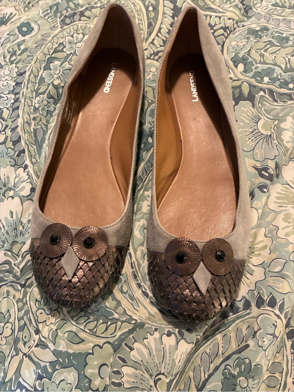 Lands’ End Sz 6.5 suede Owl 🦉 Flats